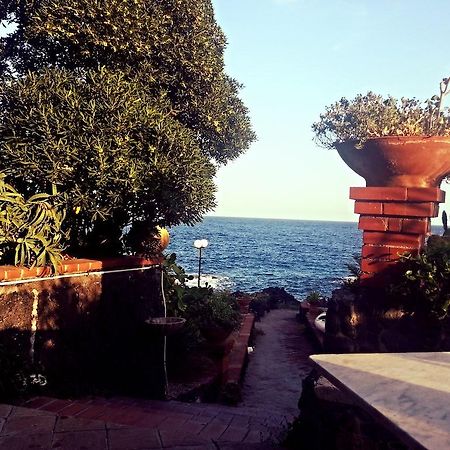 Casa Sul Mare Bed and Breakfast Catánia Buitenkant foto